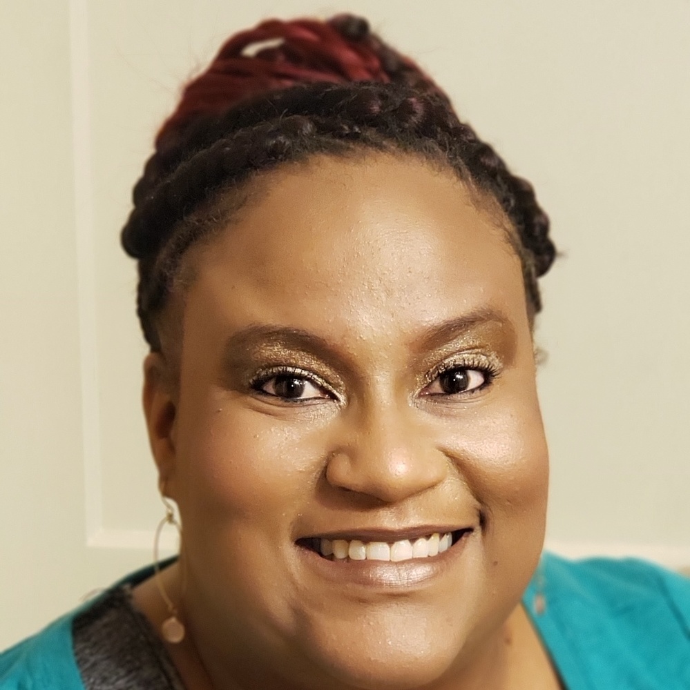 Meet your Posher, Andrea